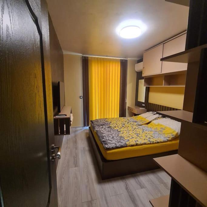 Fully Furnished Apartment-B7 Varna Exterior photo